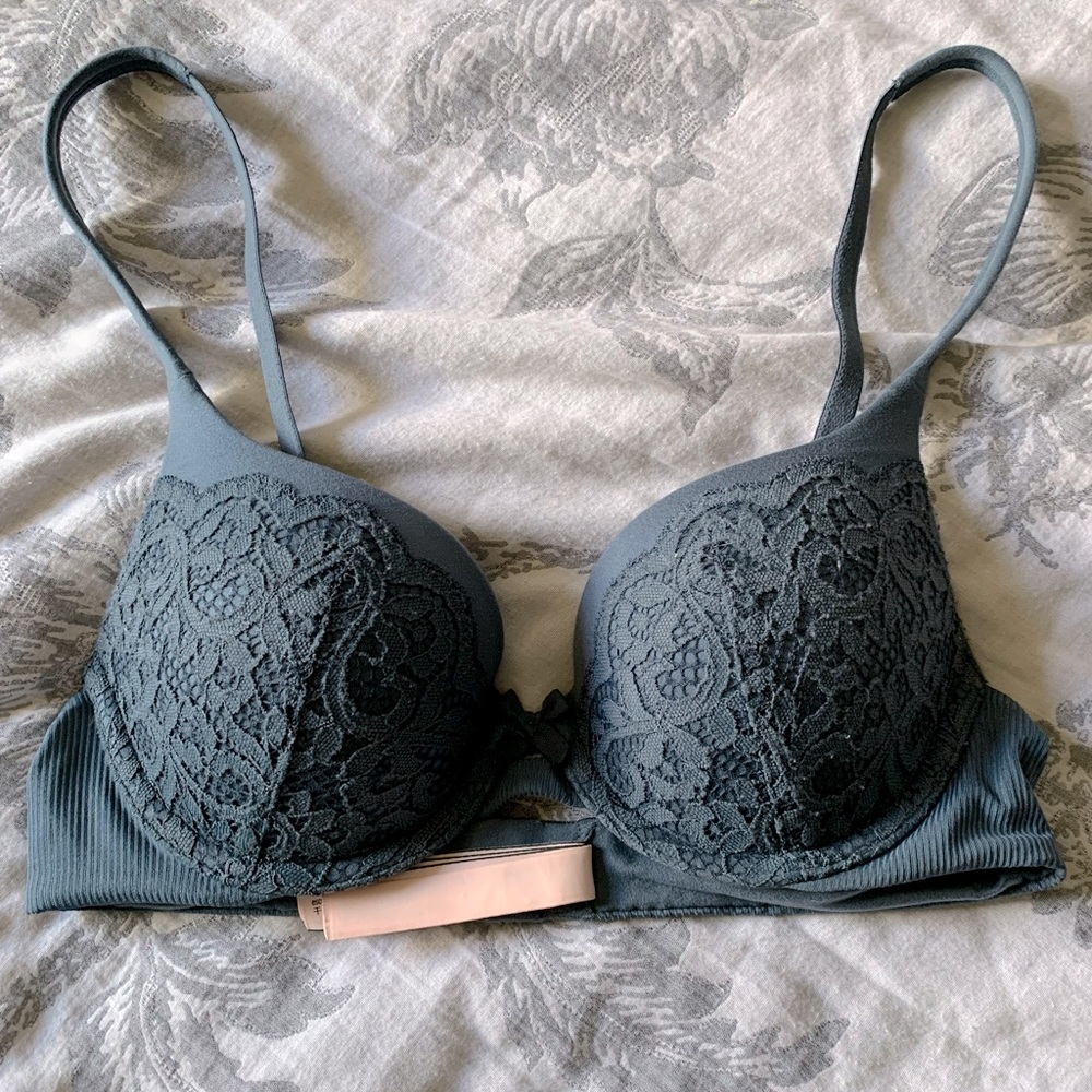 Victoria Secret Blue Lace Push-Up Bra